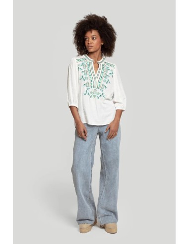Blusa Bordados