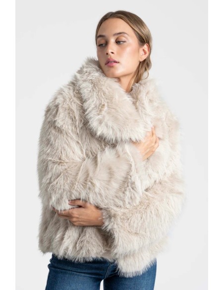 Chaquetón Pelo Beige